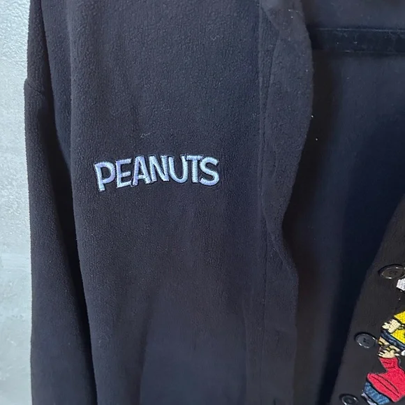 Peanuts Black Button Down Shirt sz small - Picture 5 of 6